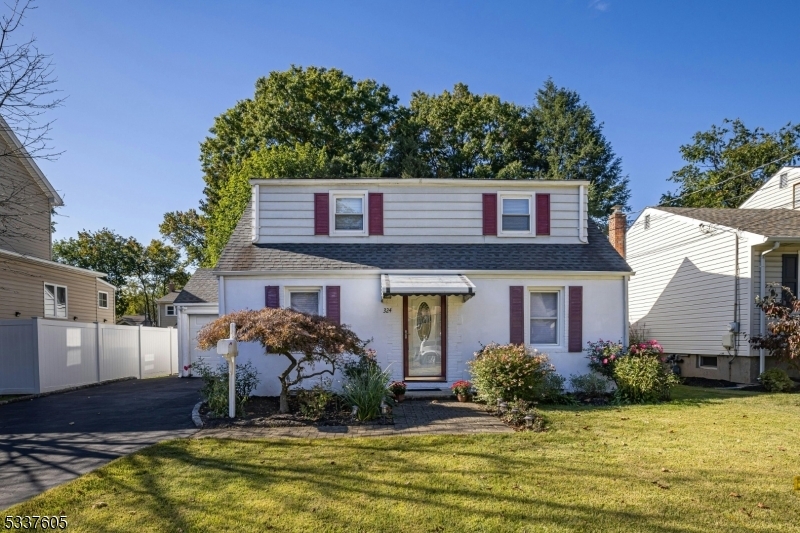 Property Photo:  324 William St  NJ 07076 