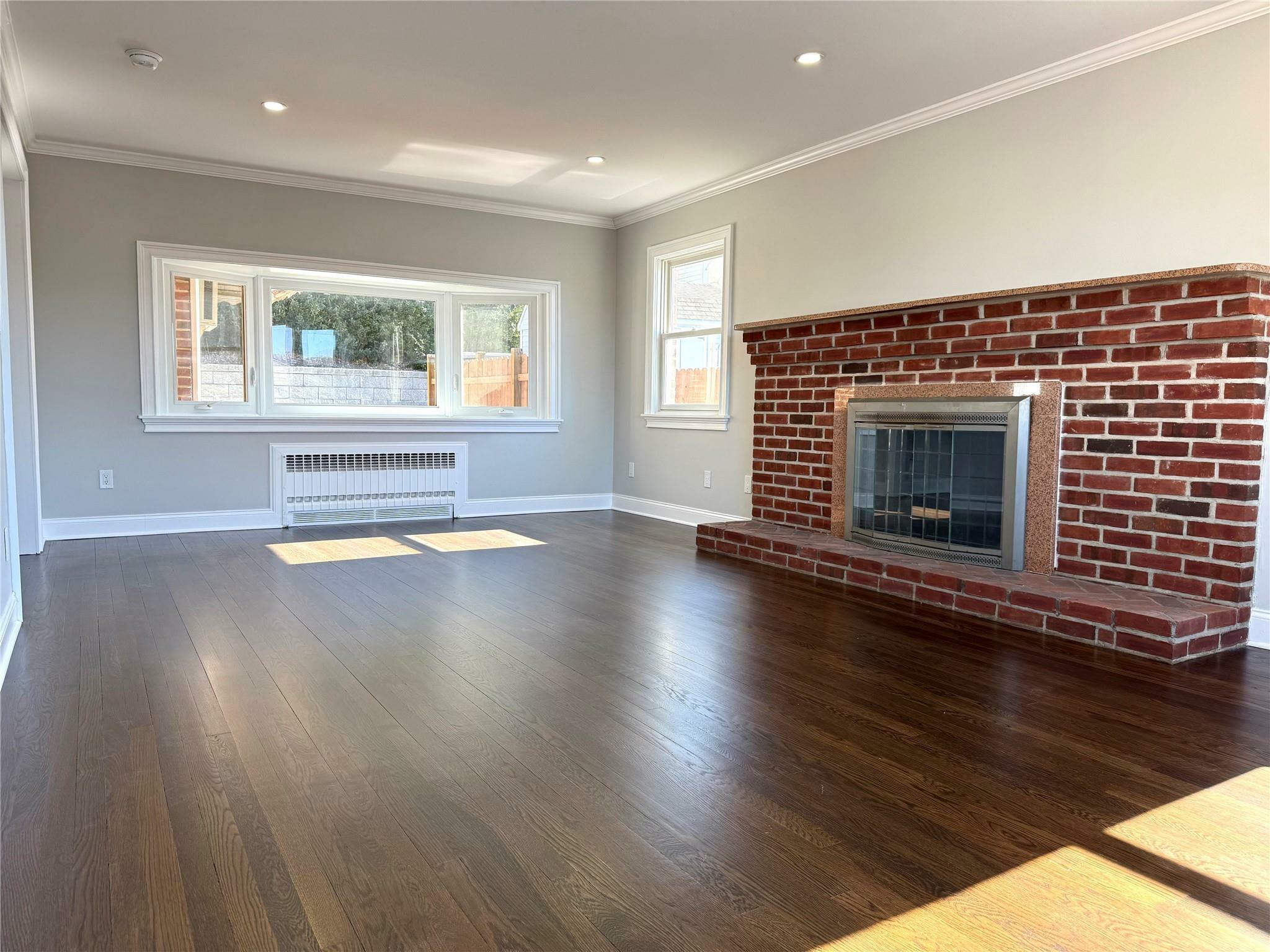 Property Photo:  270 Gainsborg Avenue E Main Floor  NY 10604 