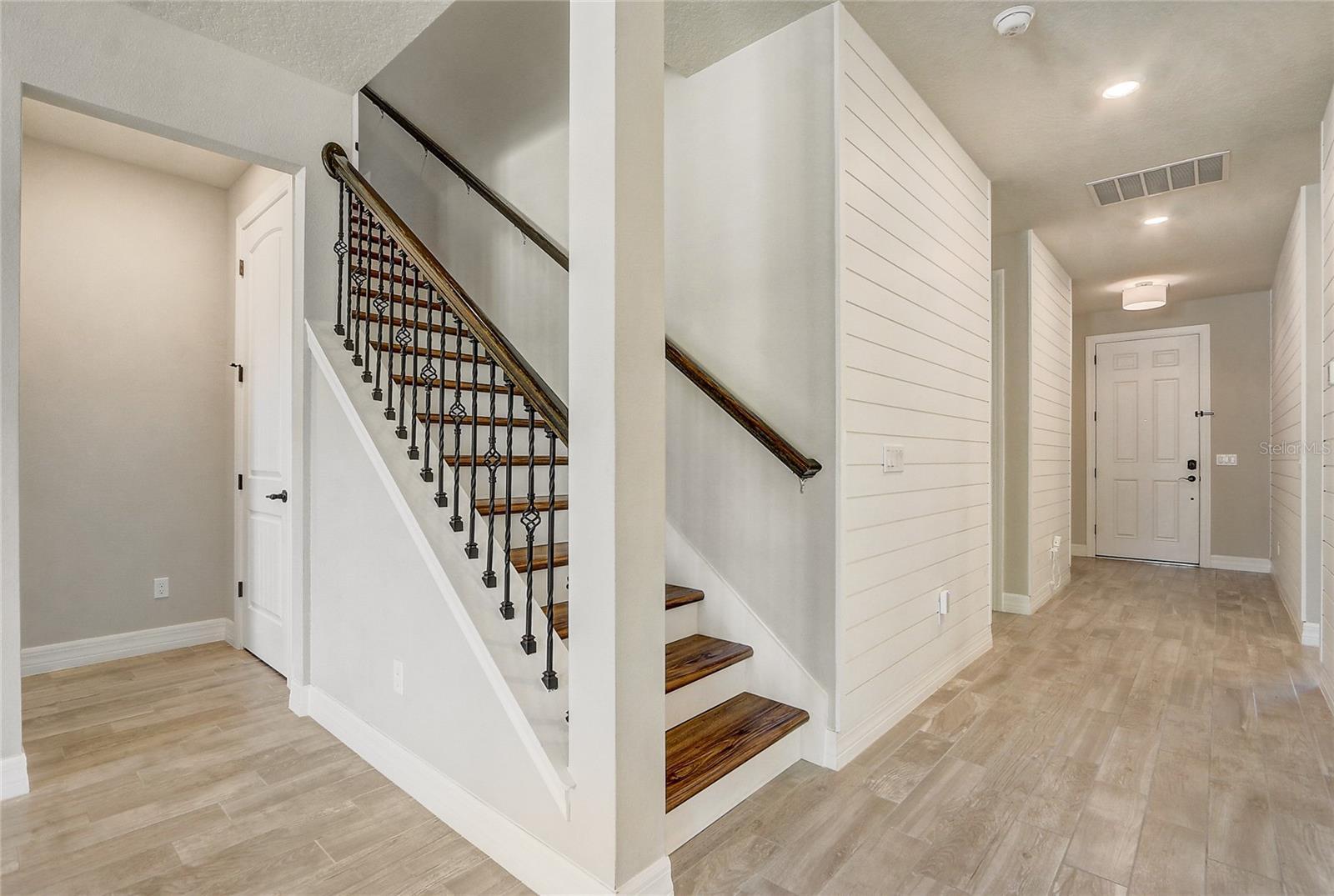 Property Photo: 5618 Winterbrook Way FL 32792
