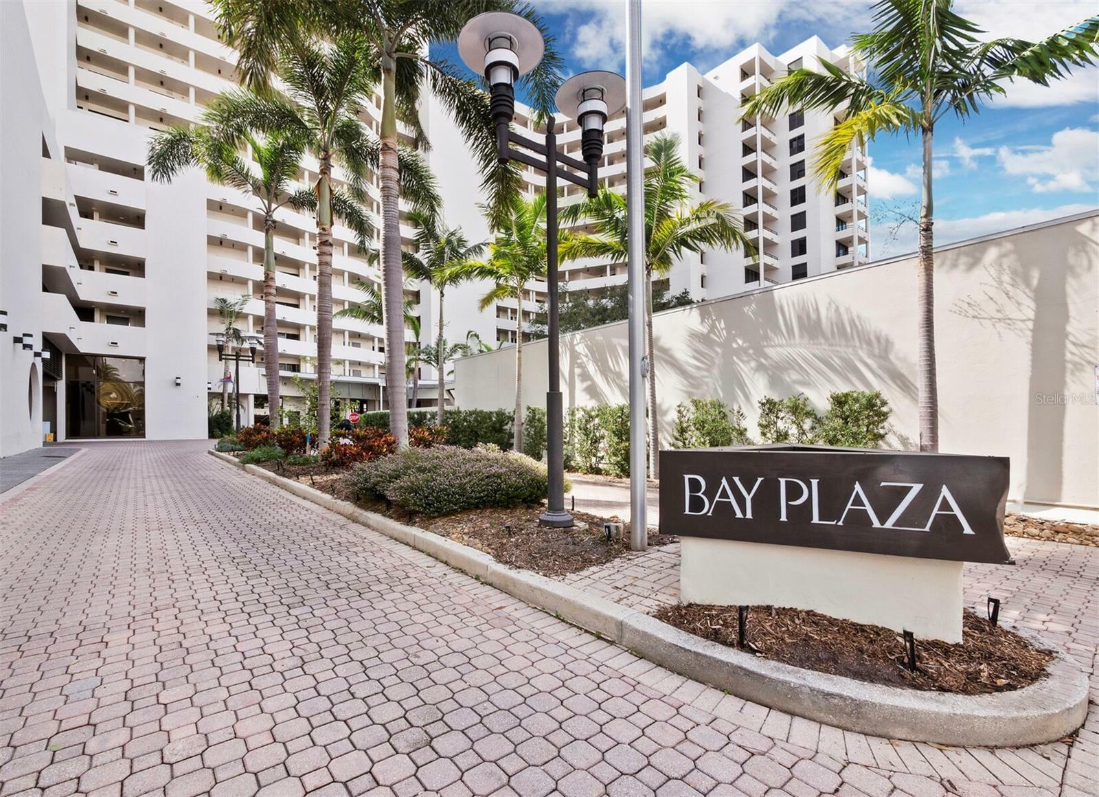 Property Photo: 1255 N Gulfstream Avenue 407 FL 34236
