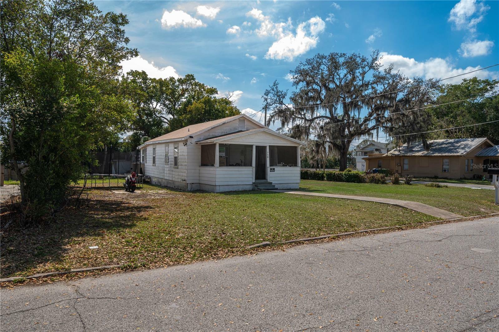 Property Photo:  750 Avenue O SW  FL 33880 