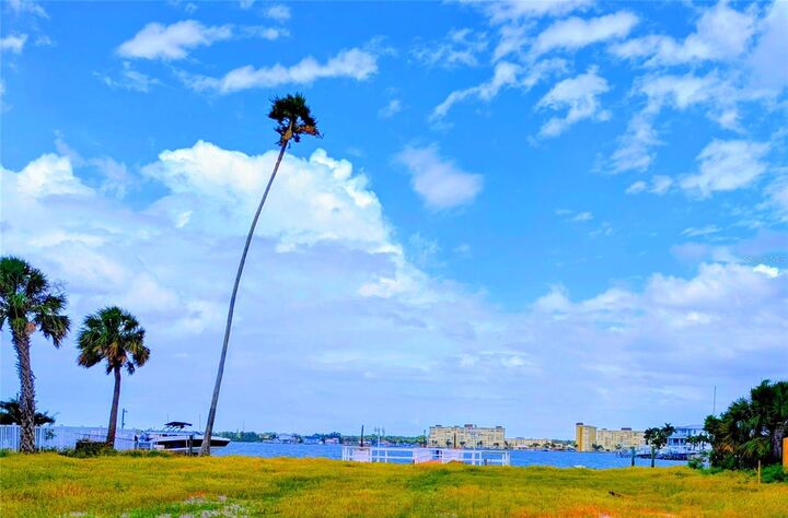 15417 2nd Street E  Madeira Beach FL 33708 photo