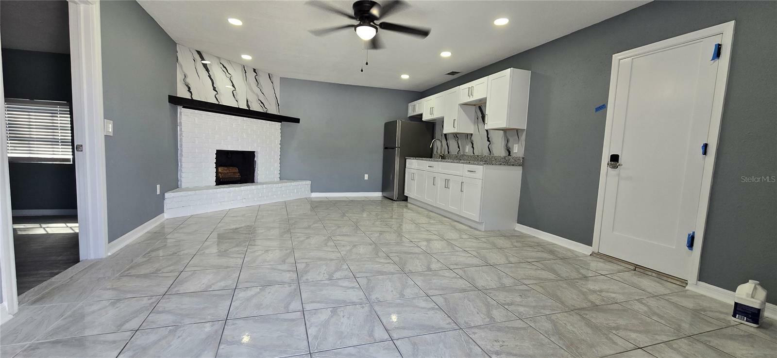 Property Photo: 1303 Boreas Drive FL 32822