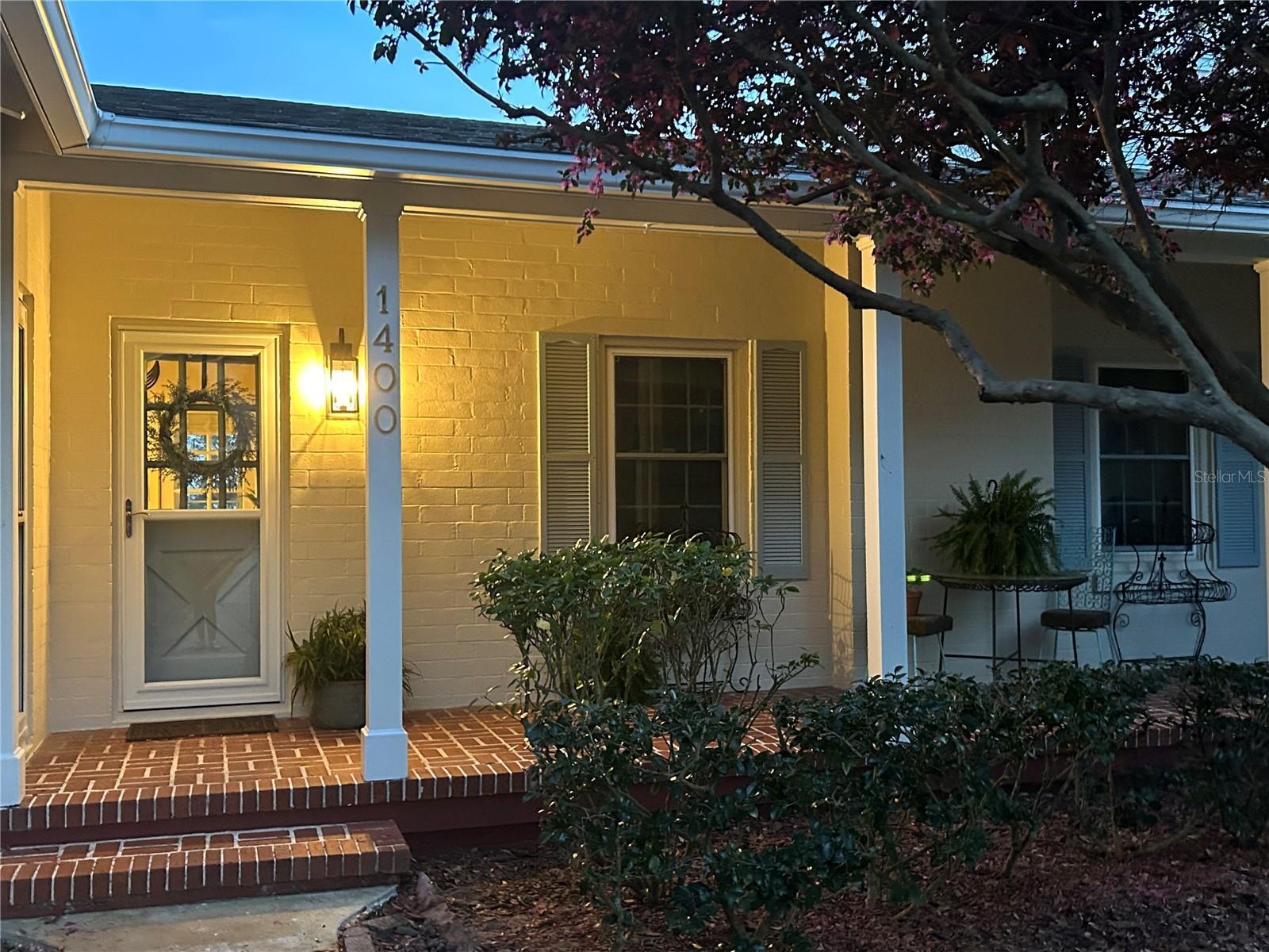 Property Photo: 1400 Tedford Street FL 32726