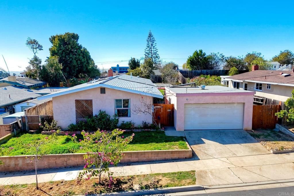 Property Photo: 2618 Cowley Wy CA 92110