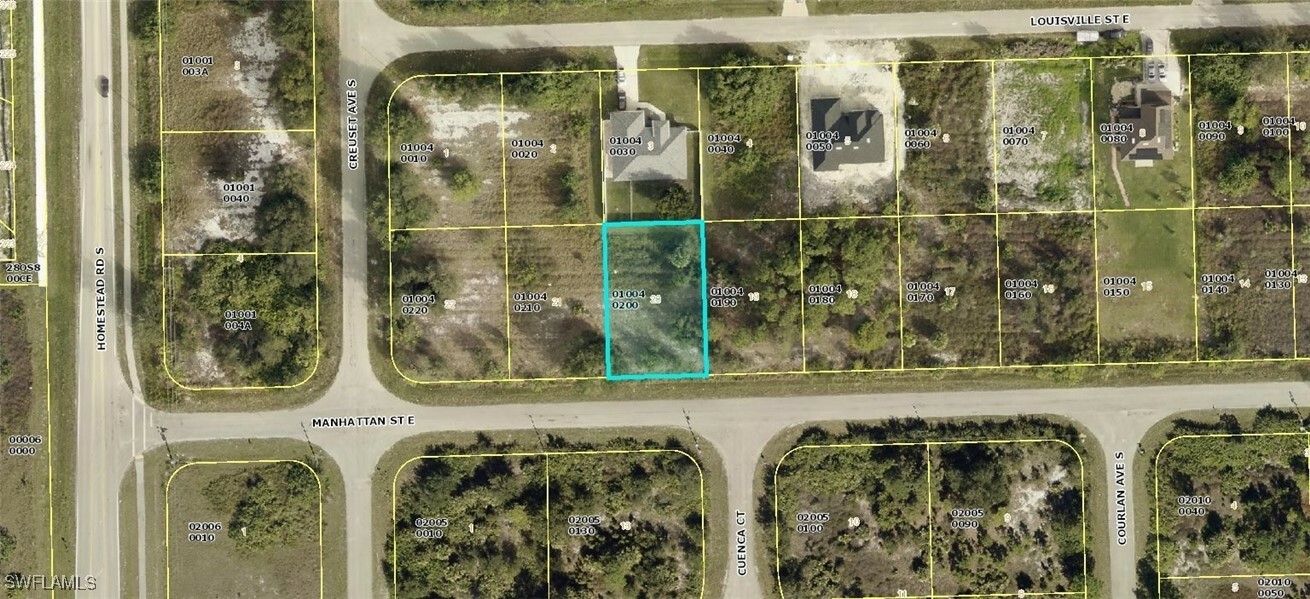 Property Photo: 537 Manhattan Street E FL 33974