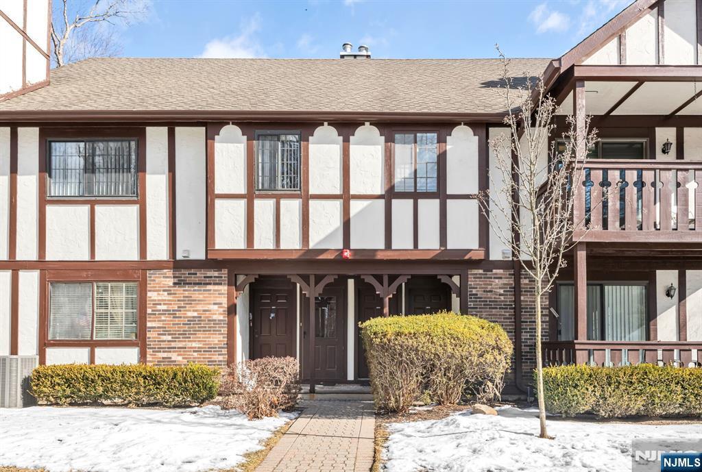 Property Photo:  3802 Mark Twain Way 3802  NJ 07430 
