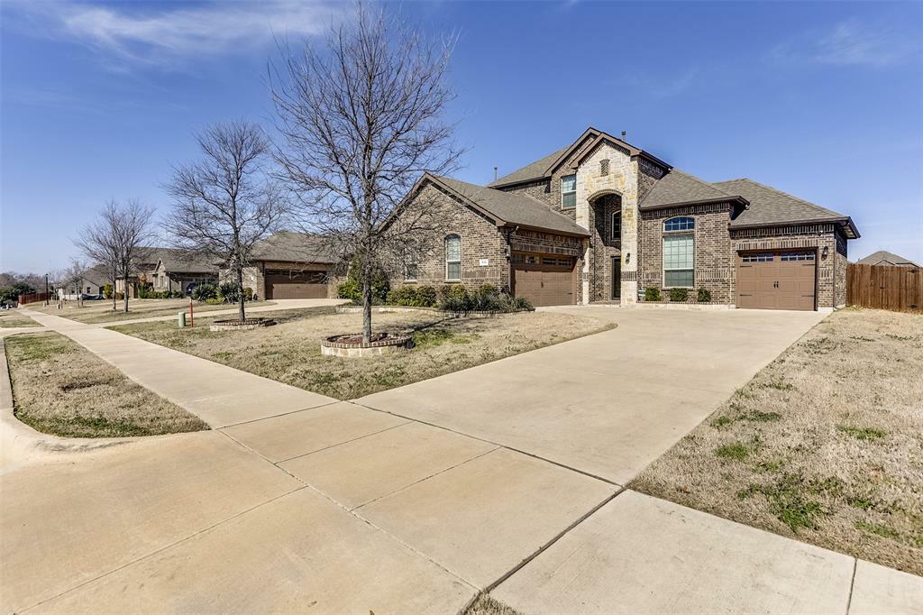 Property Photo:  519 Golden Bell Drive  TX 75154 