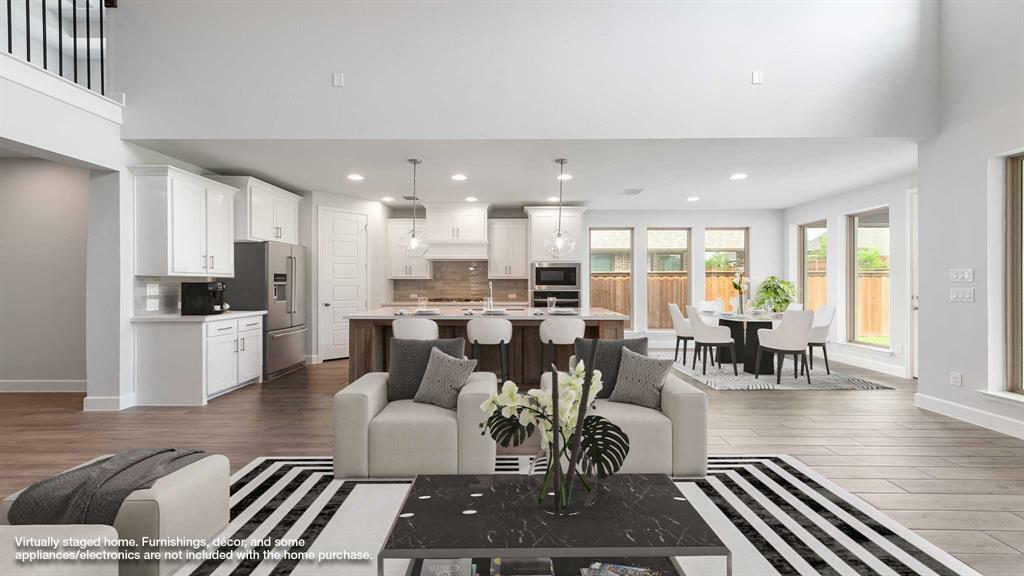 Property Photo: 13436 Meadow Cross Drive TX 76008