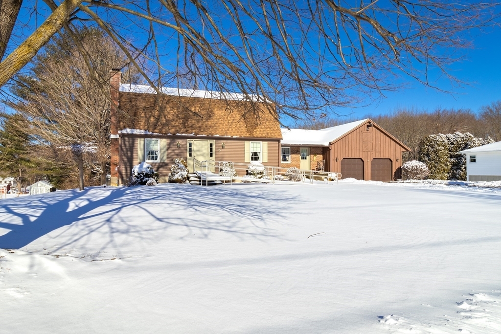 Property Photo: 5 Steven Dr MA 01075