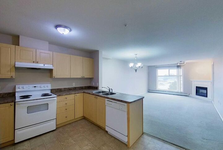 Property Photo:  1615 41 Street 302  AB T7E 0A7 