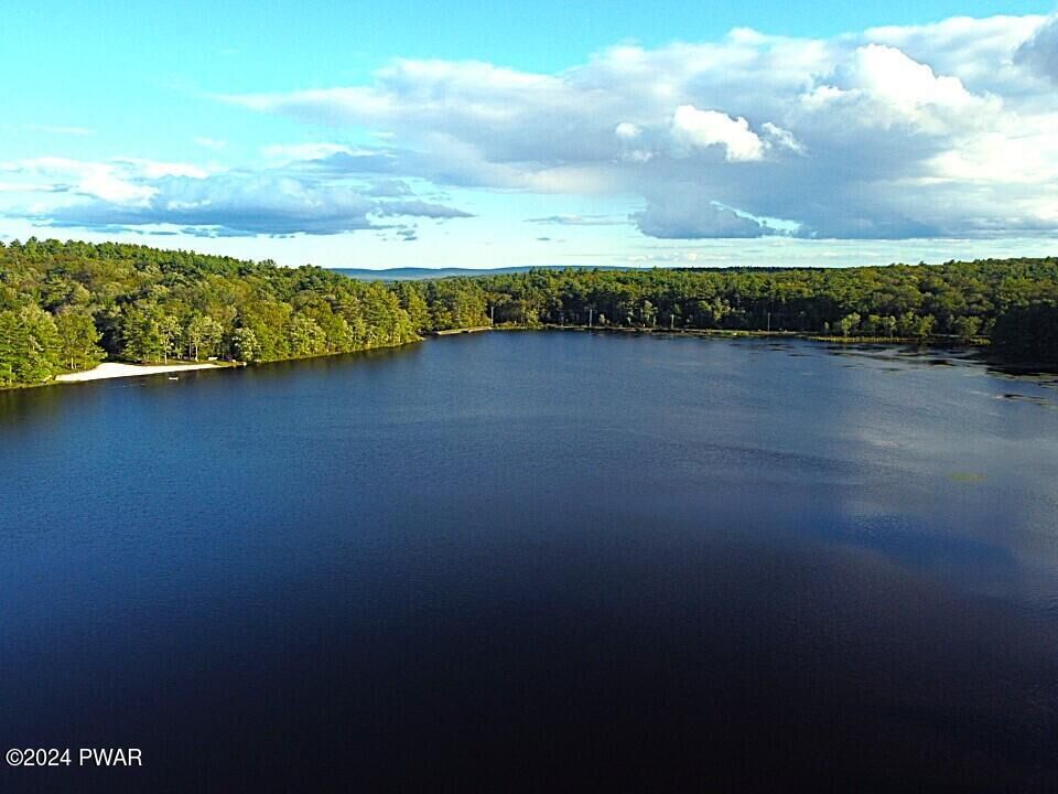 Property Photo:  107 Kinsale Lane  PA 18328 