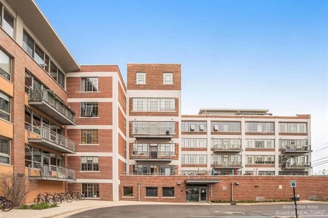 Property Photo:  315 2nd Street #406  MI 48103 