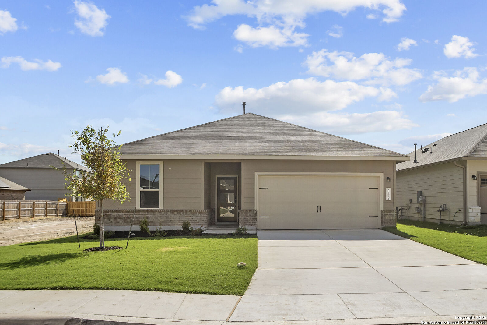 Property Photo: 3448 Meteor Night TX 78109