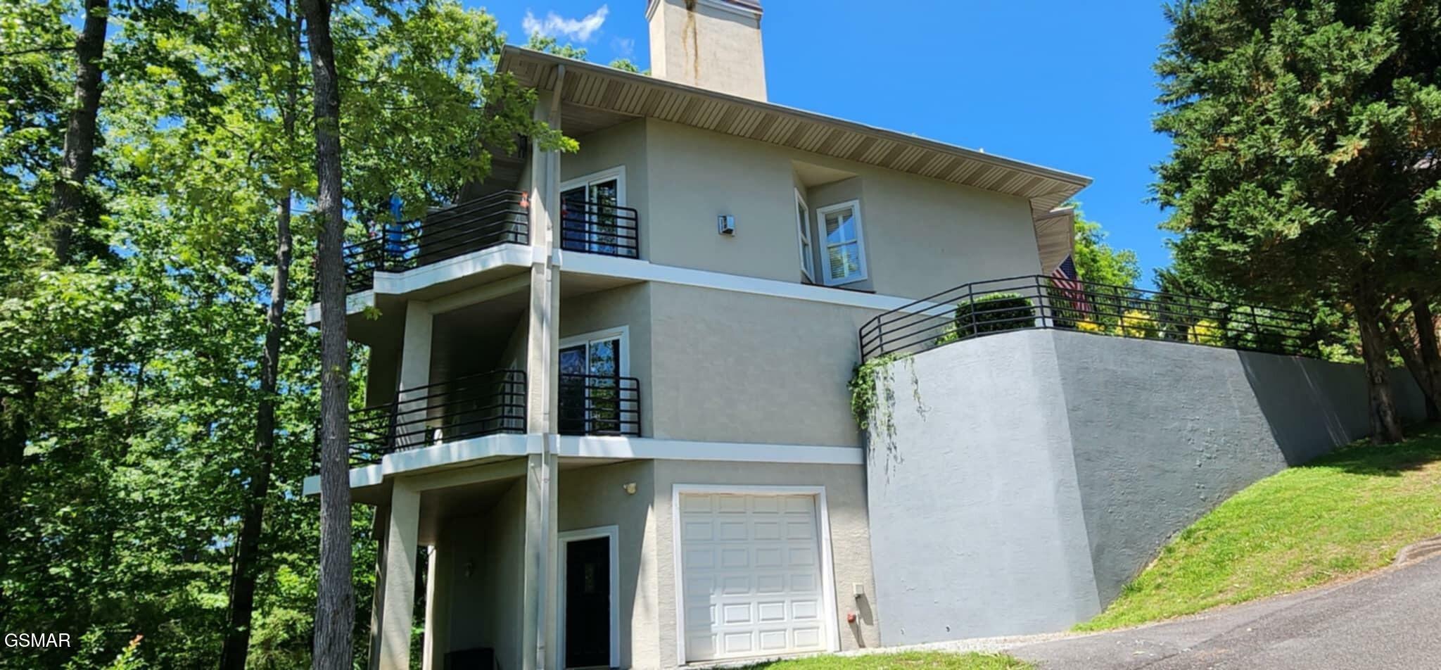 Property Photo: 411 Maggie Mack Ln TN 37862