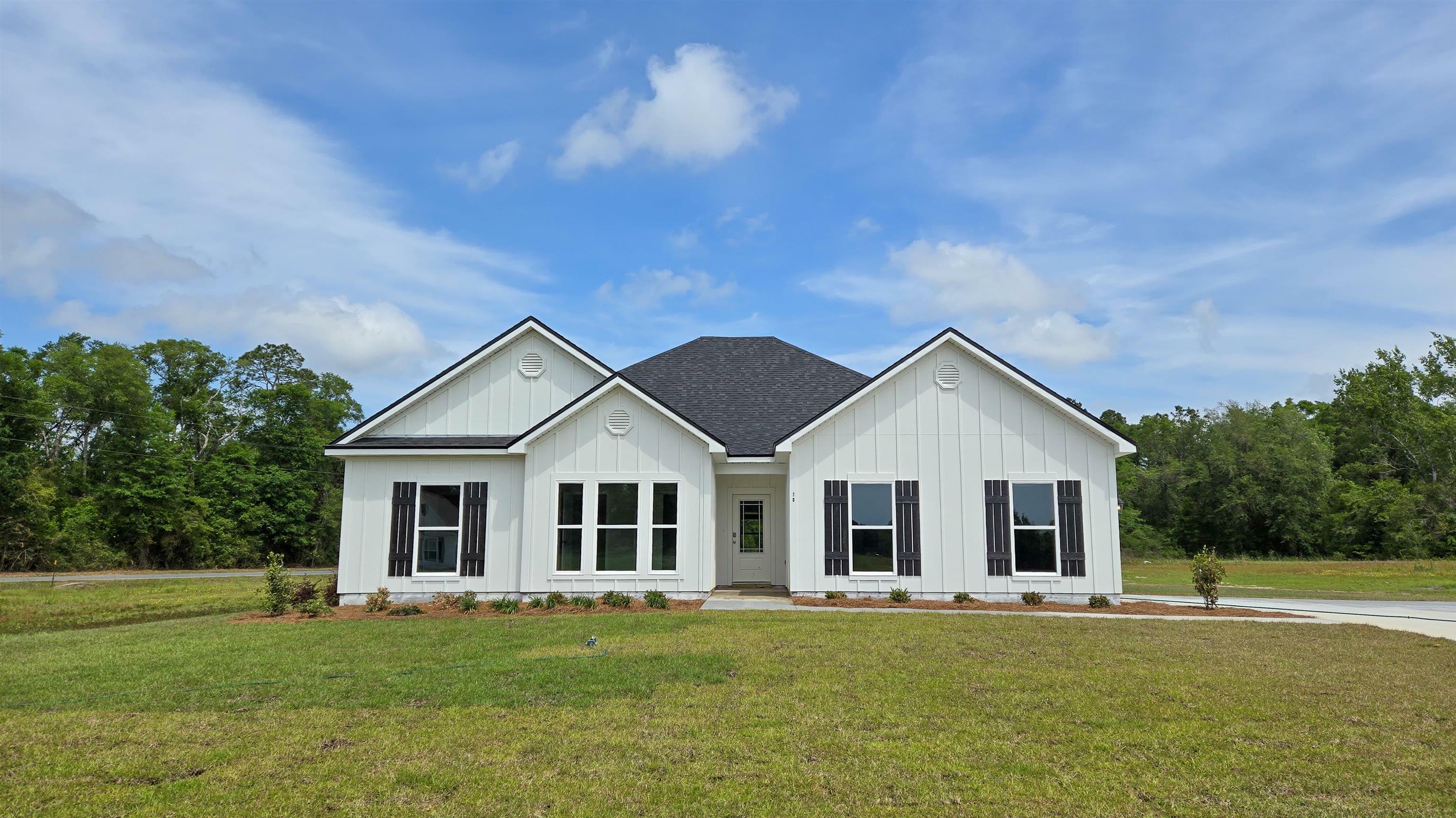 Property Photo: 10 Golden Loop FL 32327