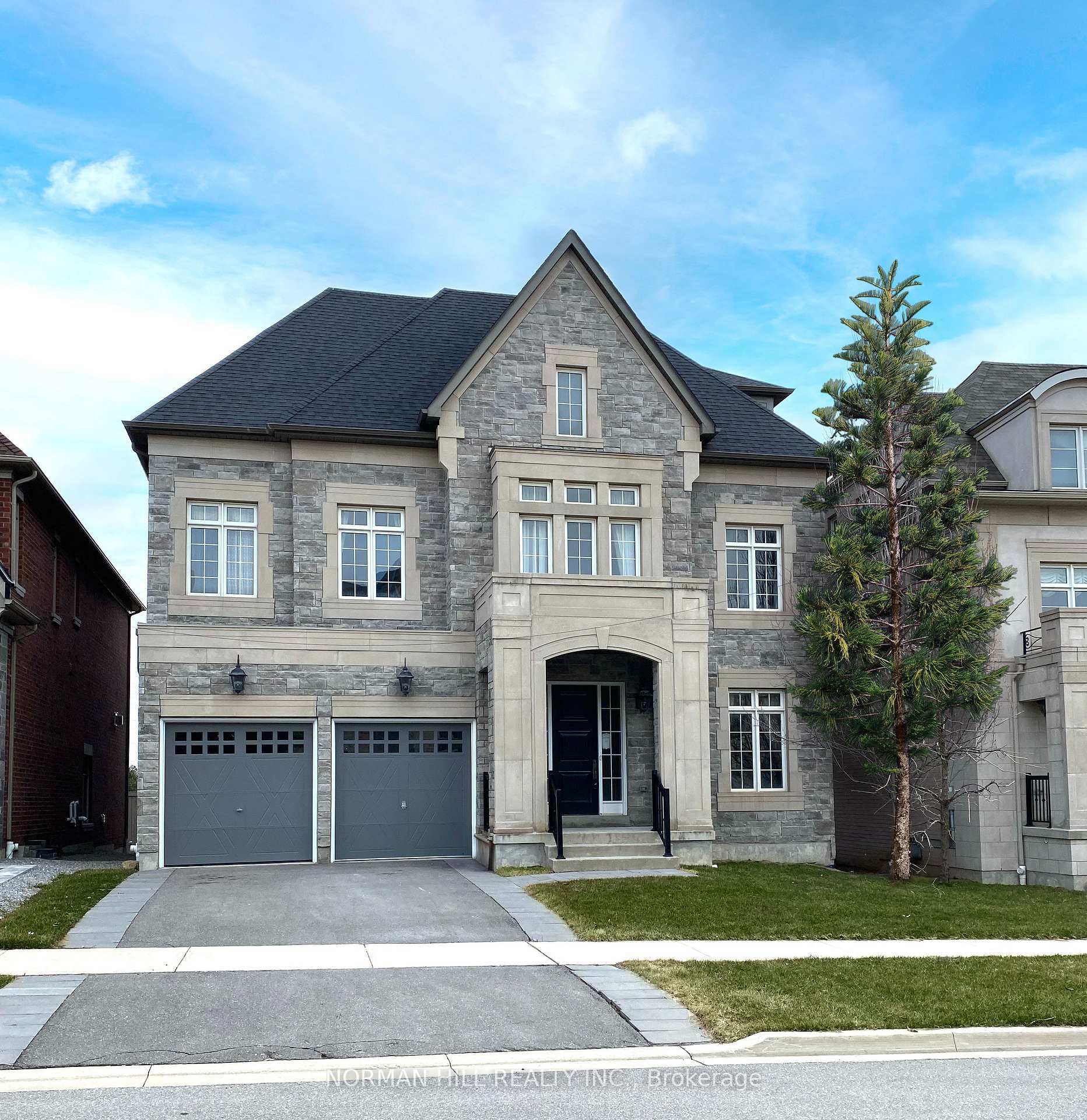 Property Photo: 61 Keatley Drive ON L6A 4Y3