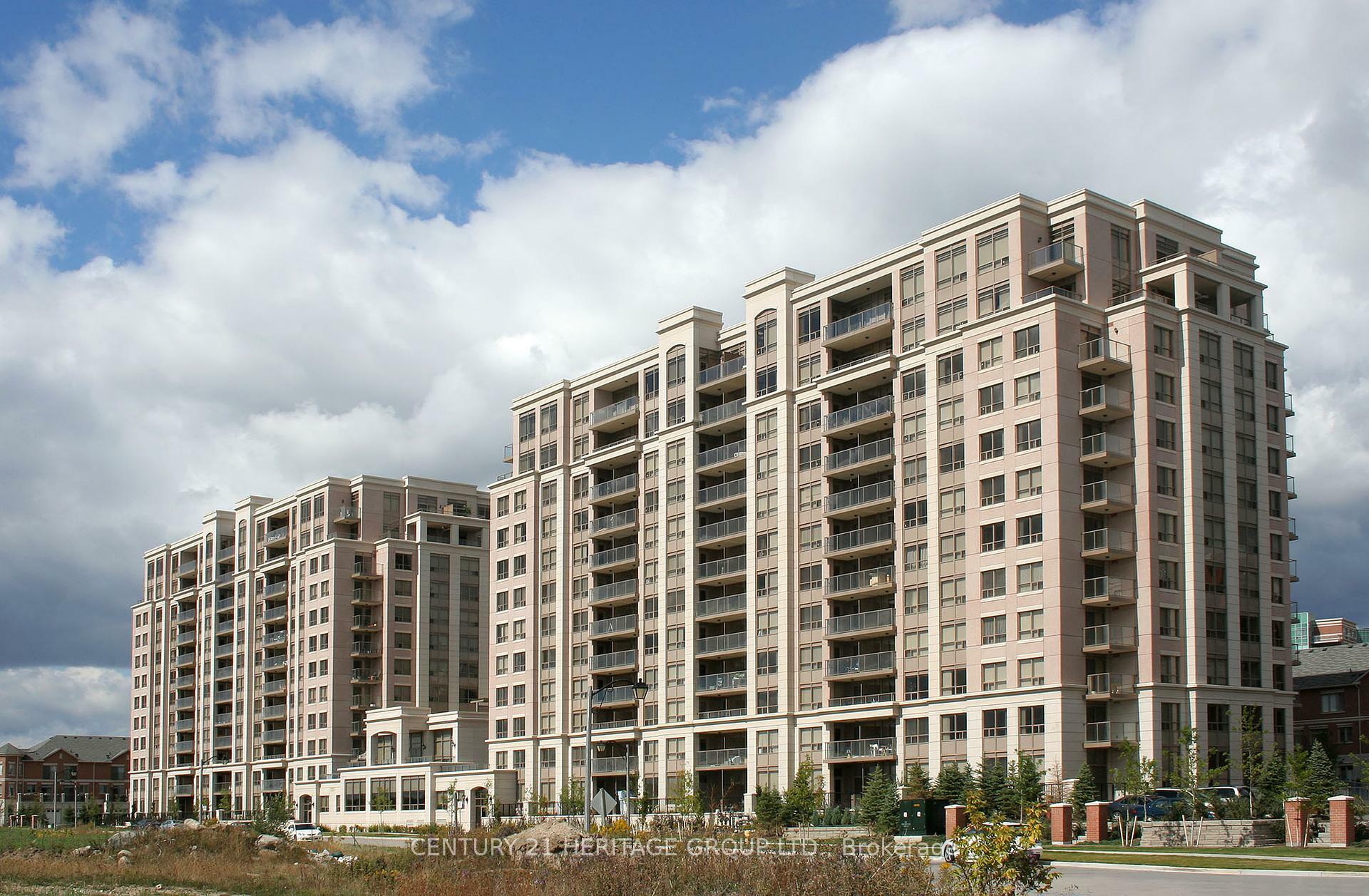 39 Galleria Pkwy  Markham ON L3T 0A6 photo
