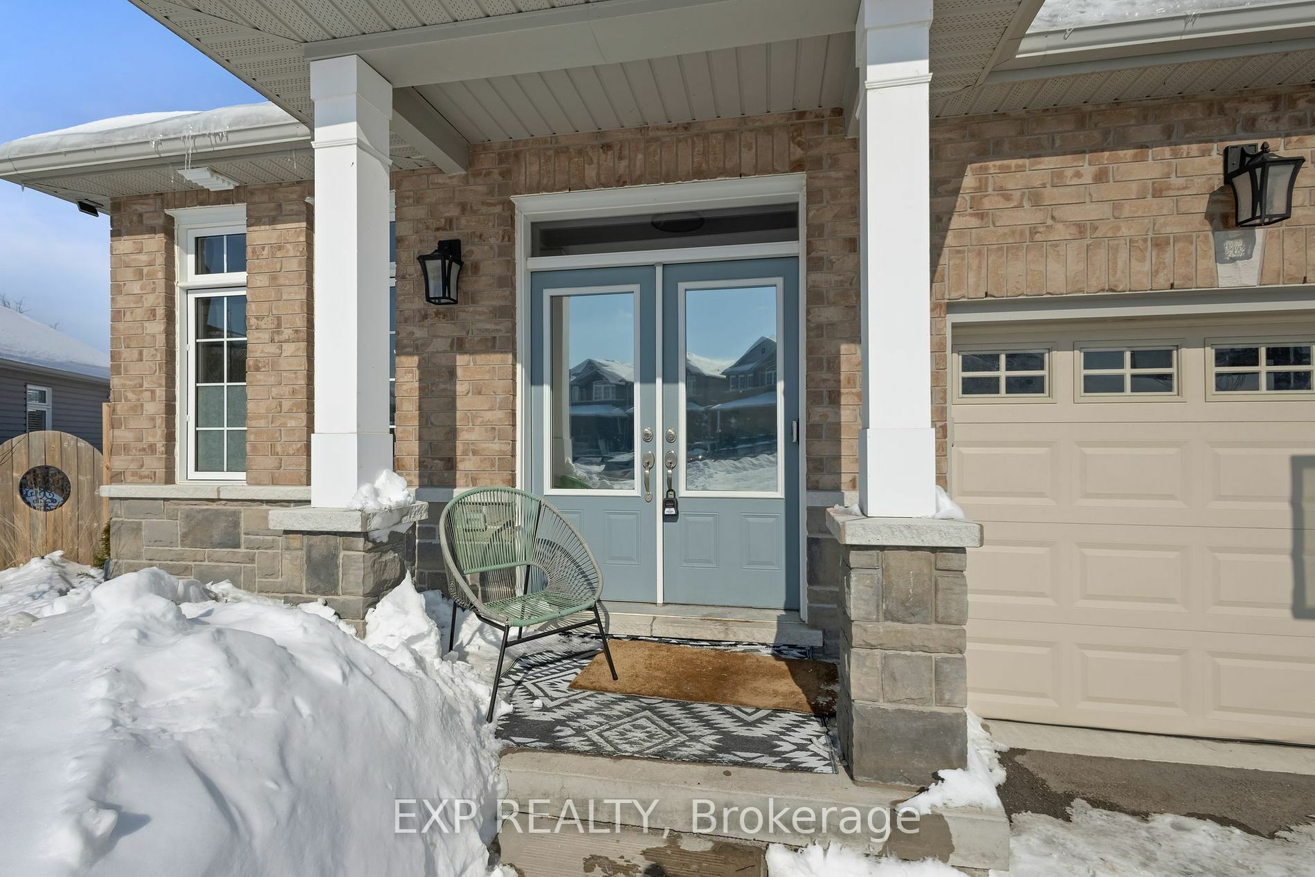 Property Photo:  13 Summer Lane  ON K9L 0G4 