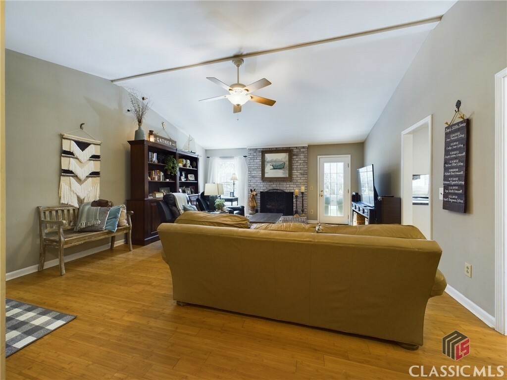 Property Photo:  1020 Laurel Chase Run  GA 30621 
