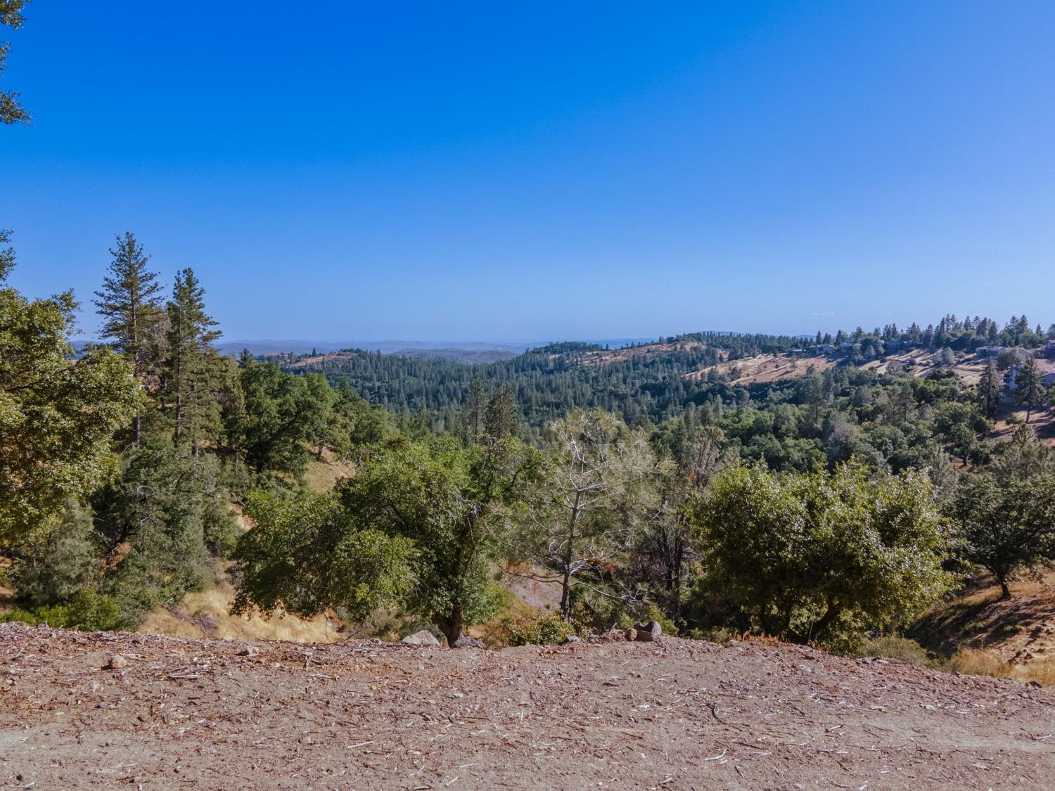 Property Photo: 1144 Laurel Lane CA 95247