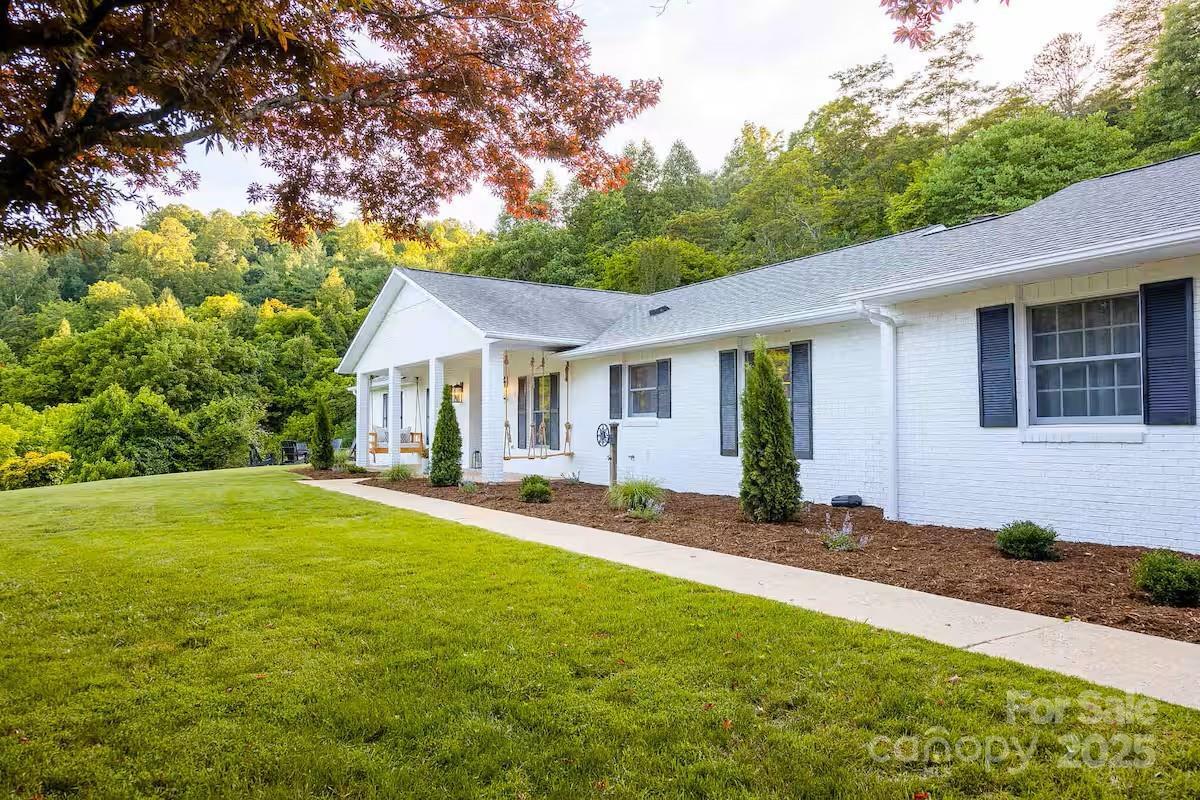Property Photo:  169 Chandler Road  NC 28701 