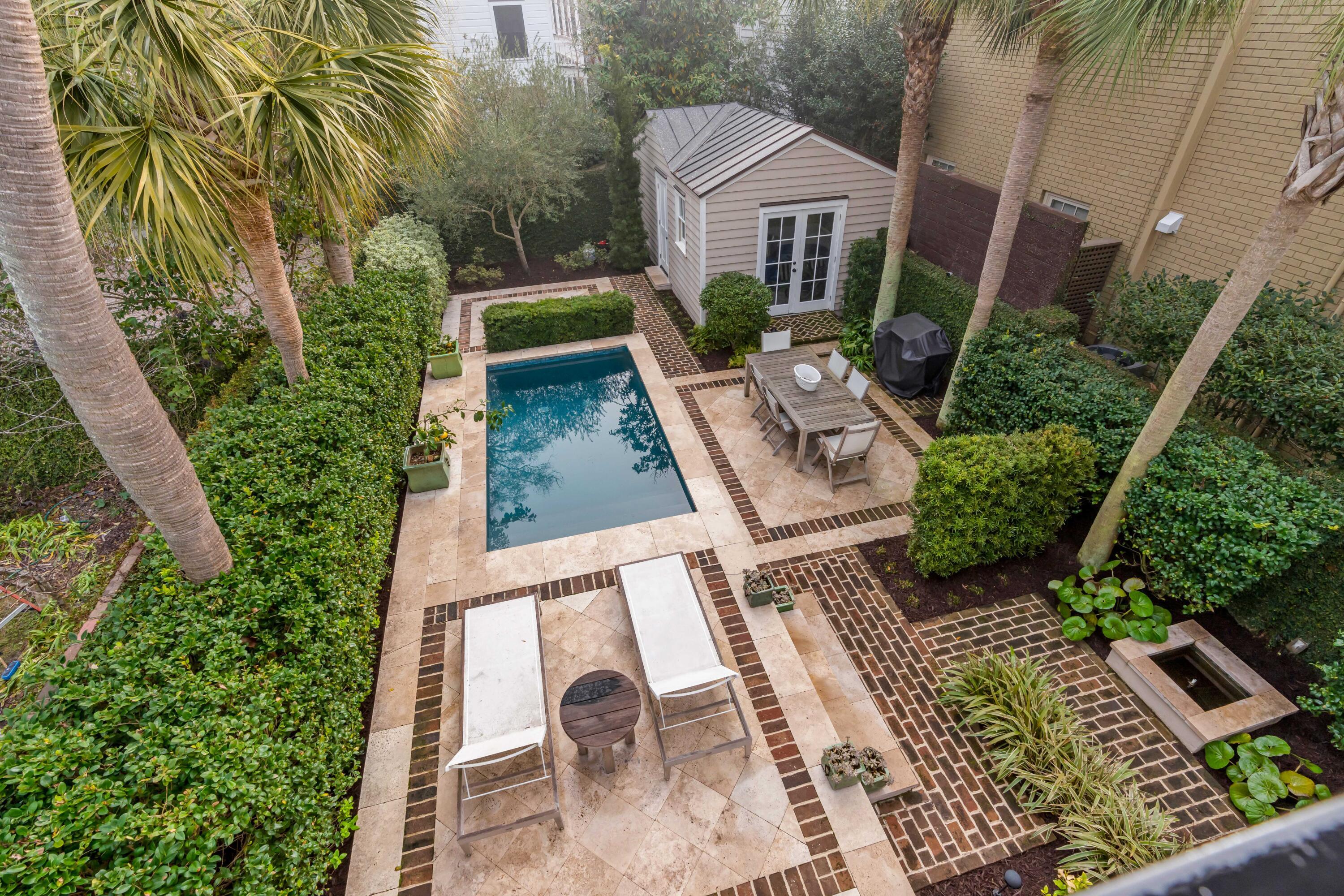 Property Photo: 18 Logan Street SC 29401
