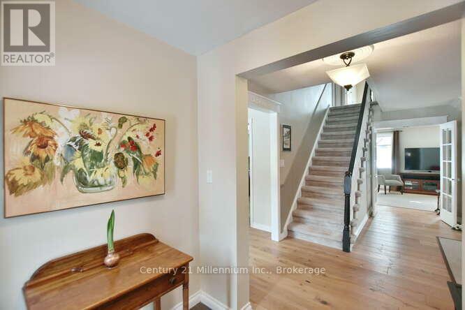 Photo de la propriété: 680 Mountain Road ON L9Y 5G3