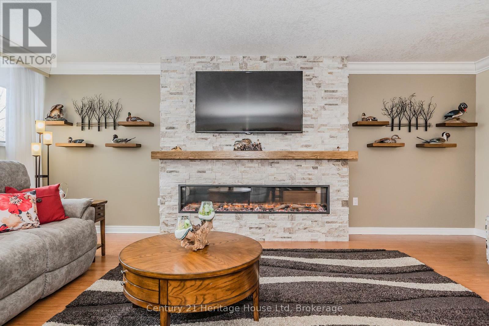 93 Westwood Road 306  Guelph (Willow West/Sugarbush/West Acres) ON N1H 7J6 photo