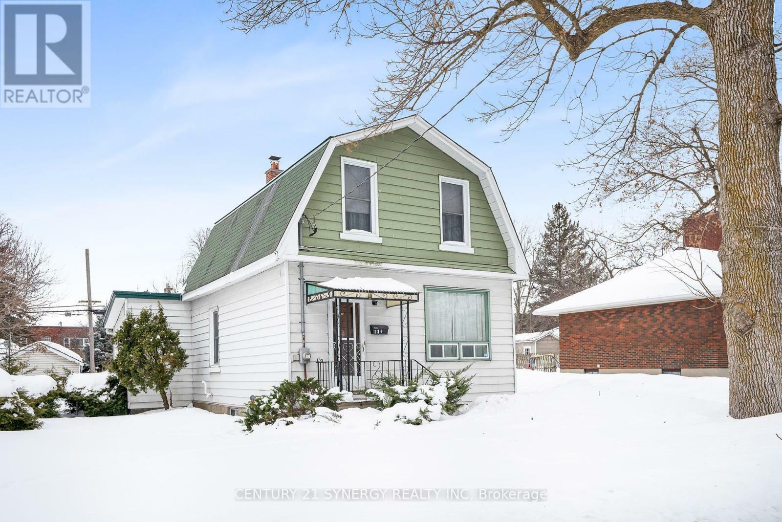 1368 Summerville Avenue  Ottawa ON K1Z 8H1 photo