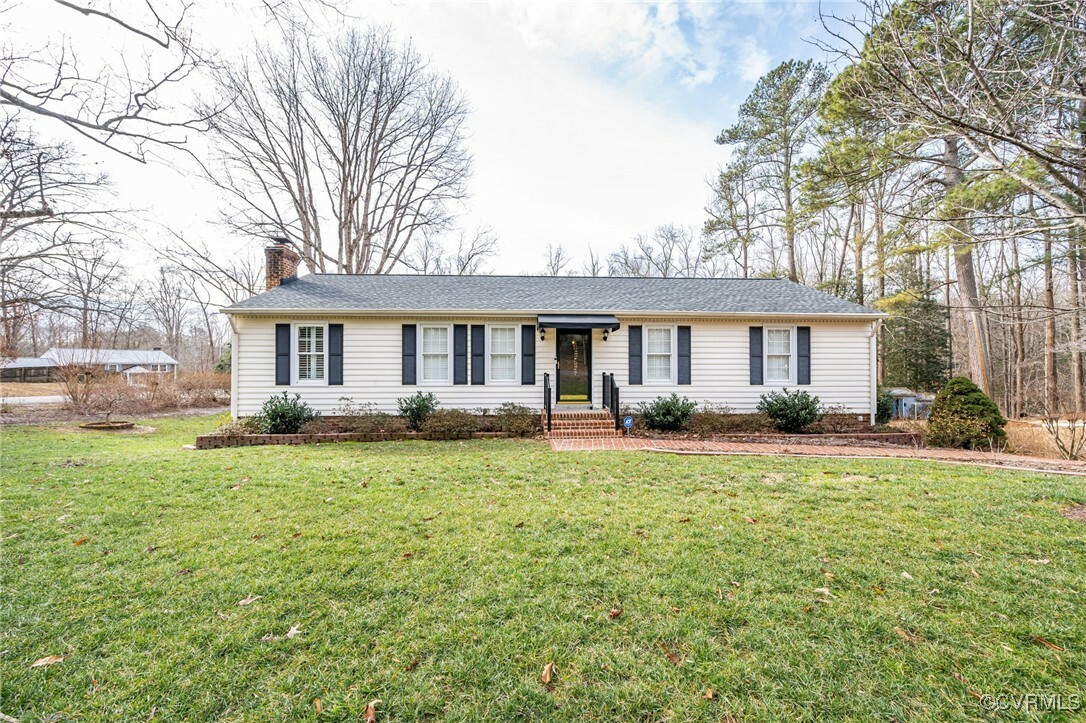 Property Photo: 9239 Derwent Drive VA 23116
