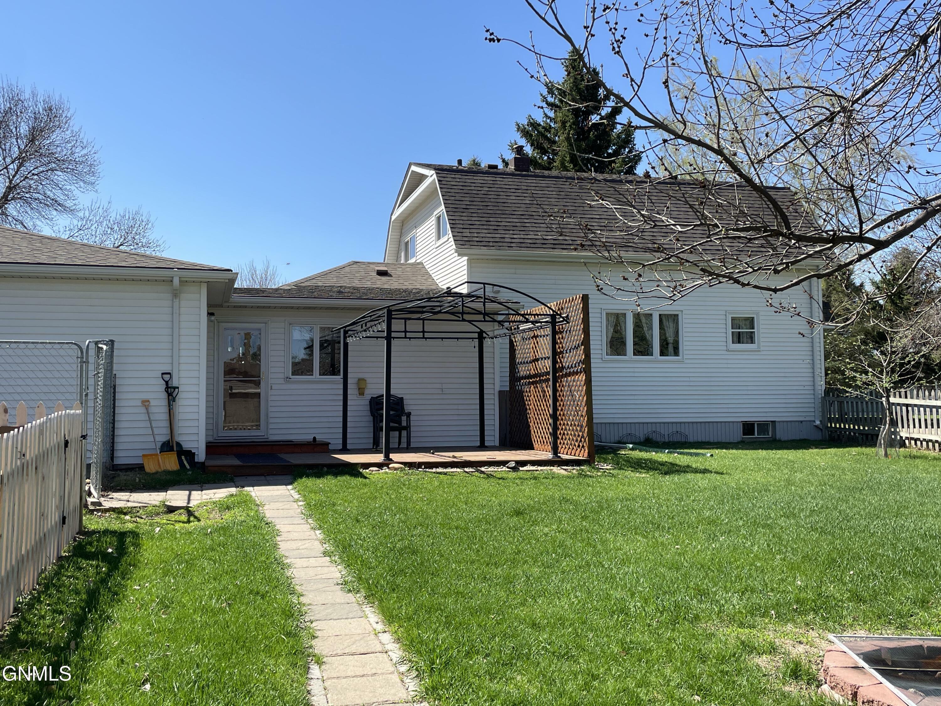 Property Photo: 1183 4th Street S ND 58421