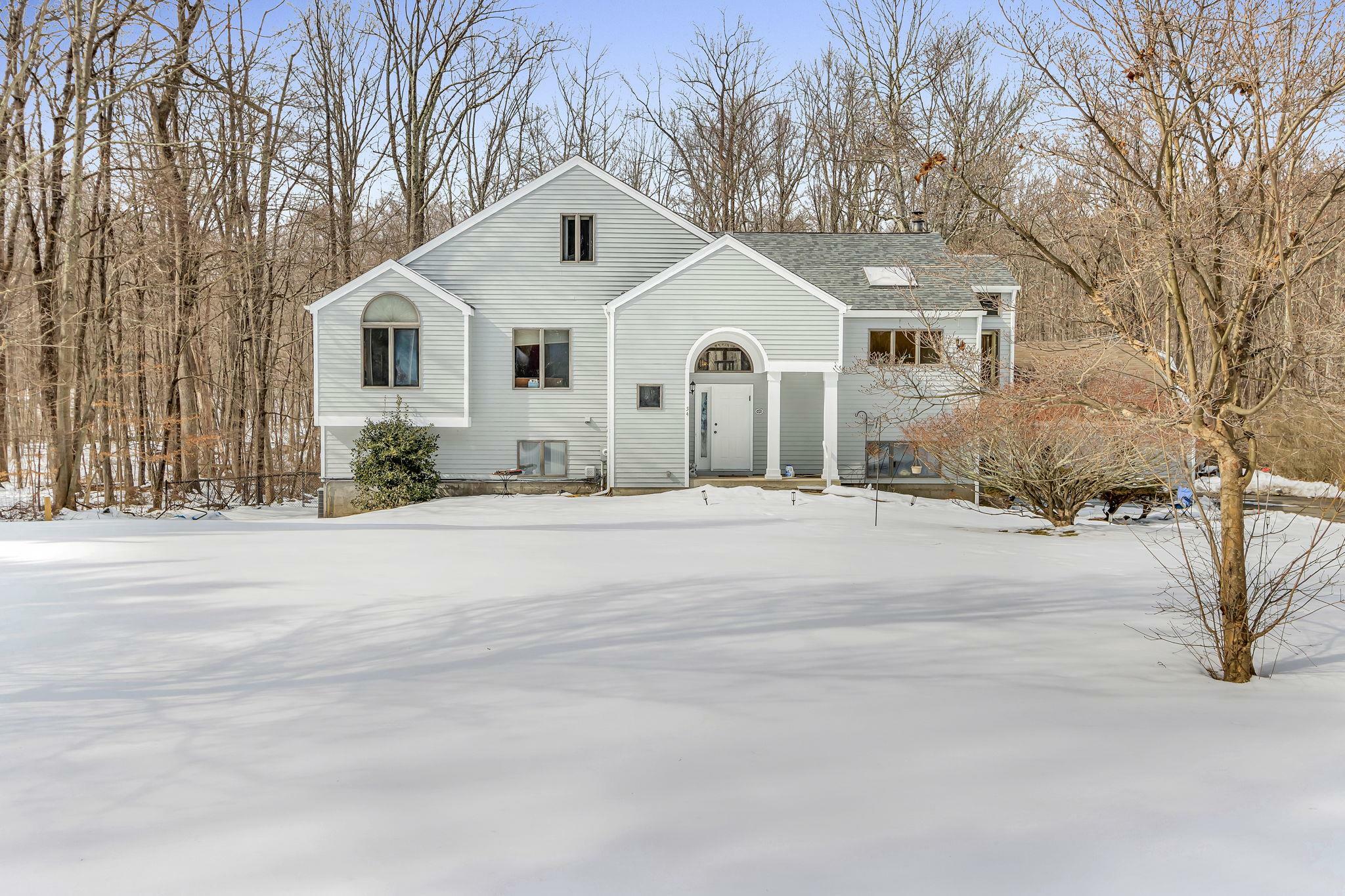 Property Photo:  54 Stonewall Farm Road  NY 10541 