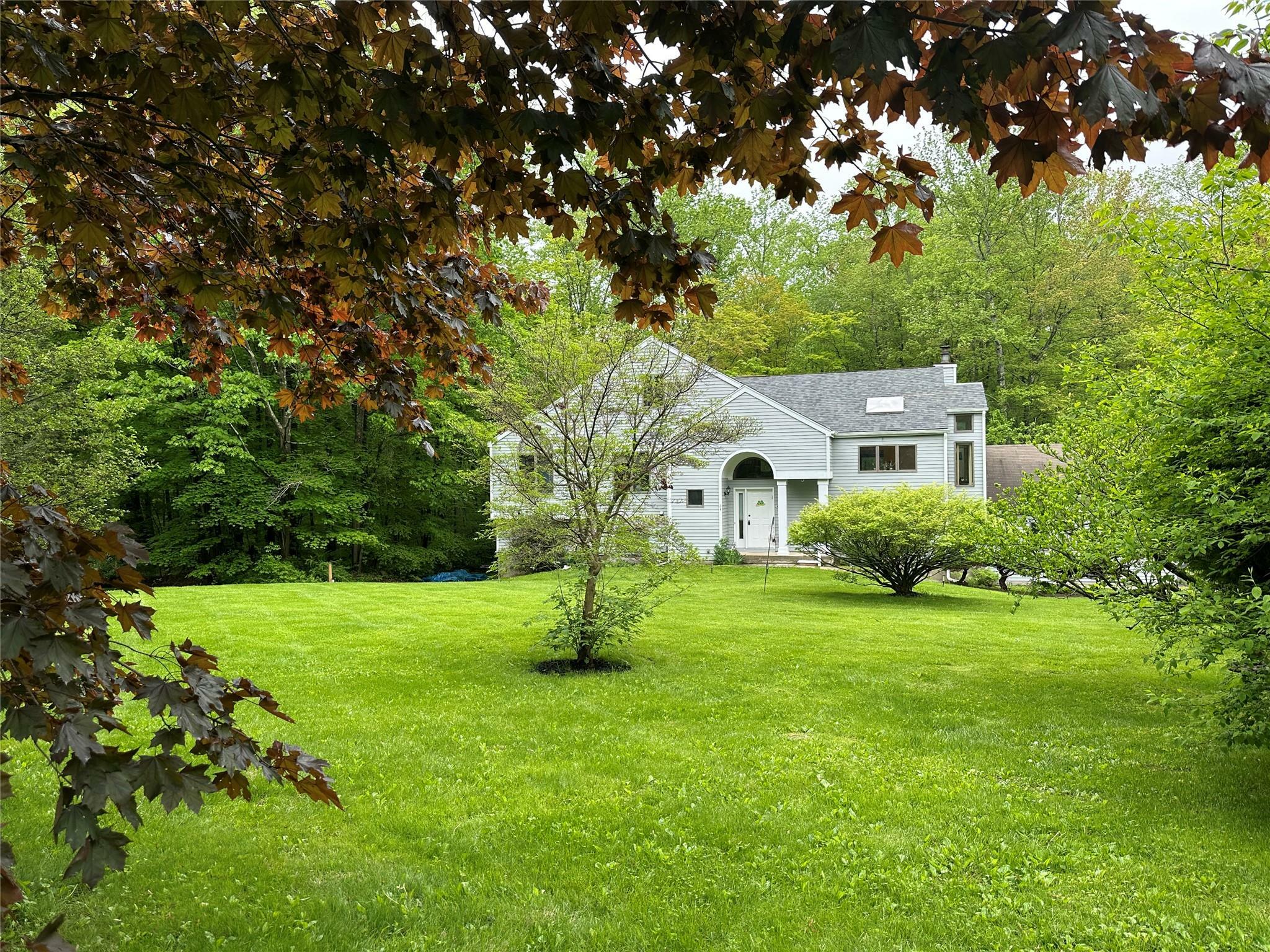 Property Photo:  54 Stonewall Farm Road  NY 10541 