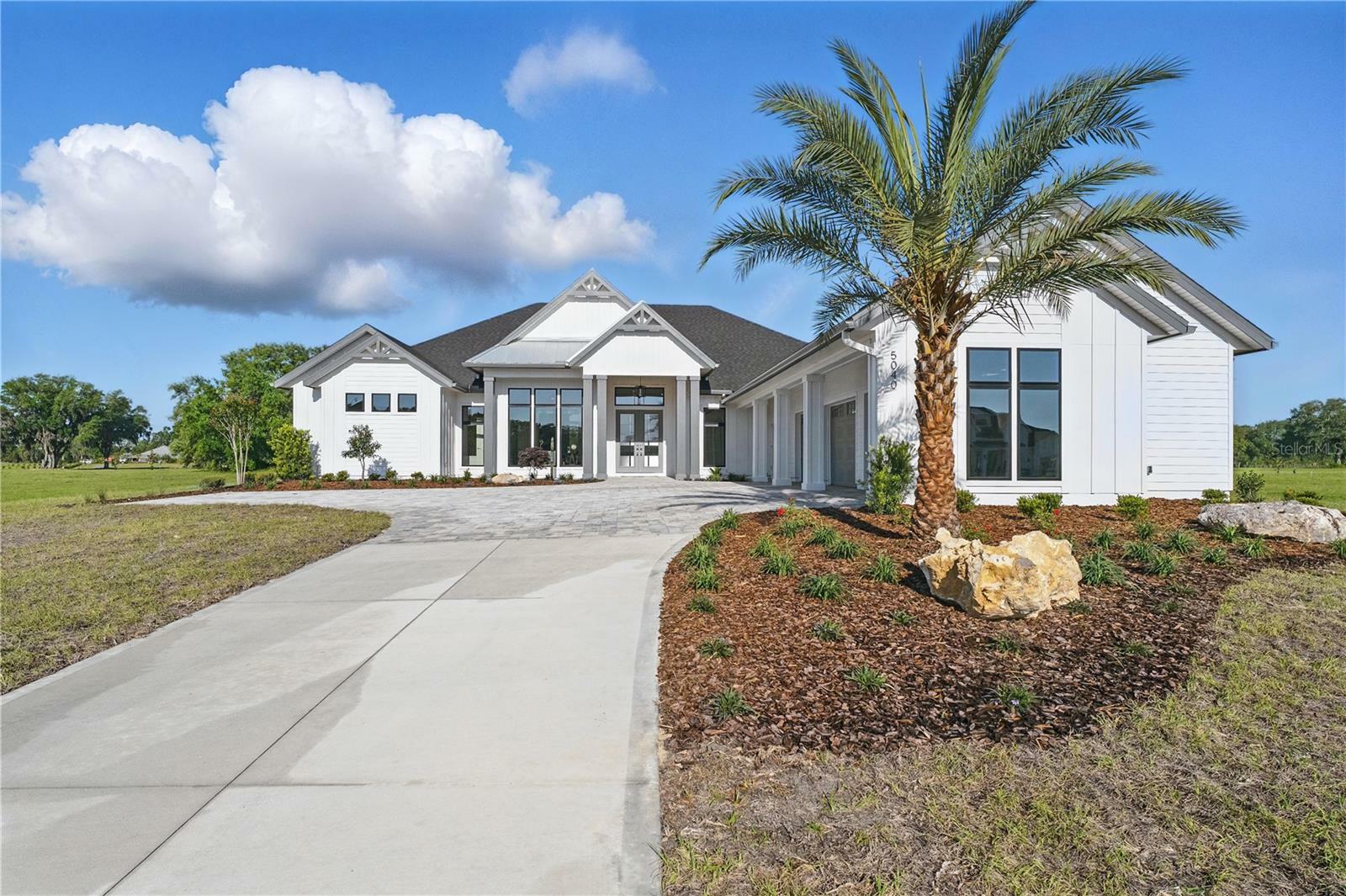 Property Photo: 5040 SW 125th Circle FL 32618