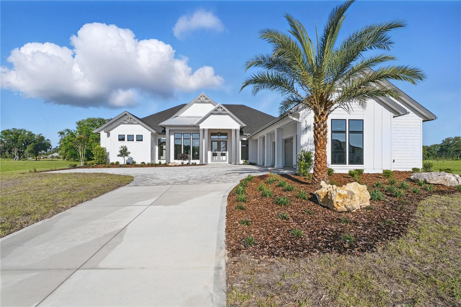 Property Photo:  5040 SW 125th Circle  FL 32618 