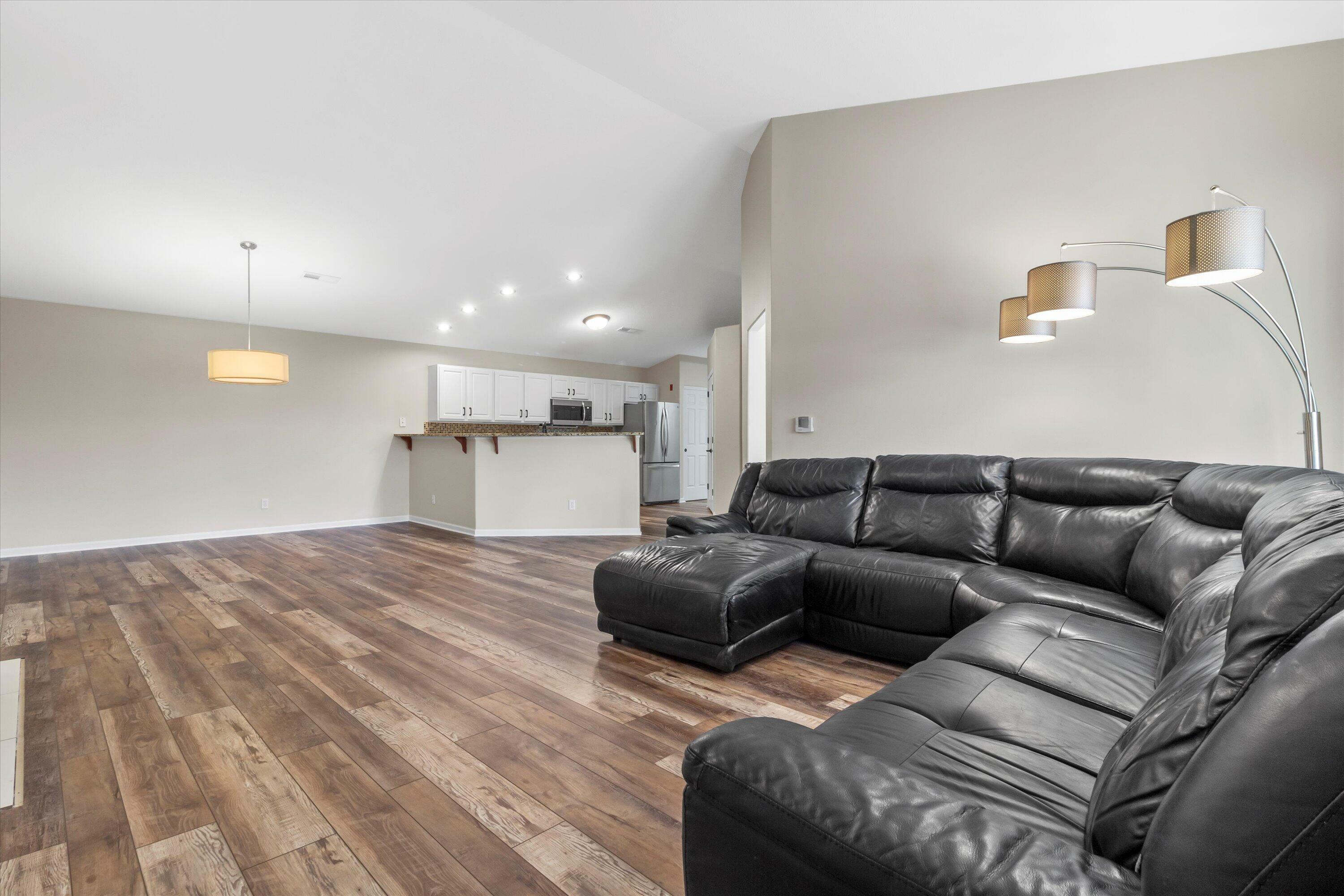 Property Photo: N30w23087 Pineview Way 7 WI 53072