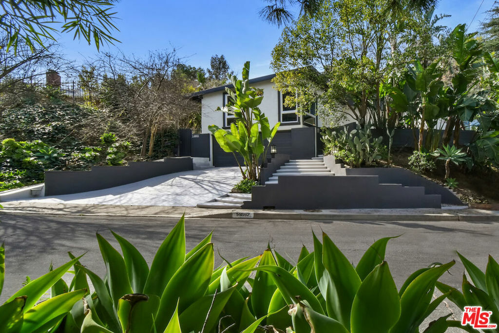 14892 Jadestone Drive  Sherman Oaks CA 91403 photo