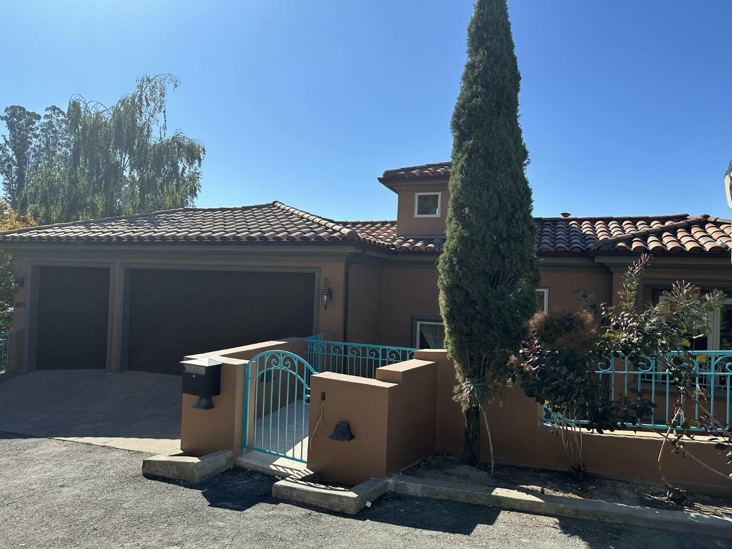 Property Photo: 6611 Elverton Drive CA 94611