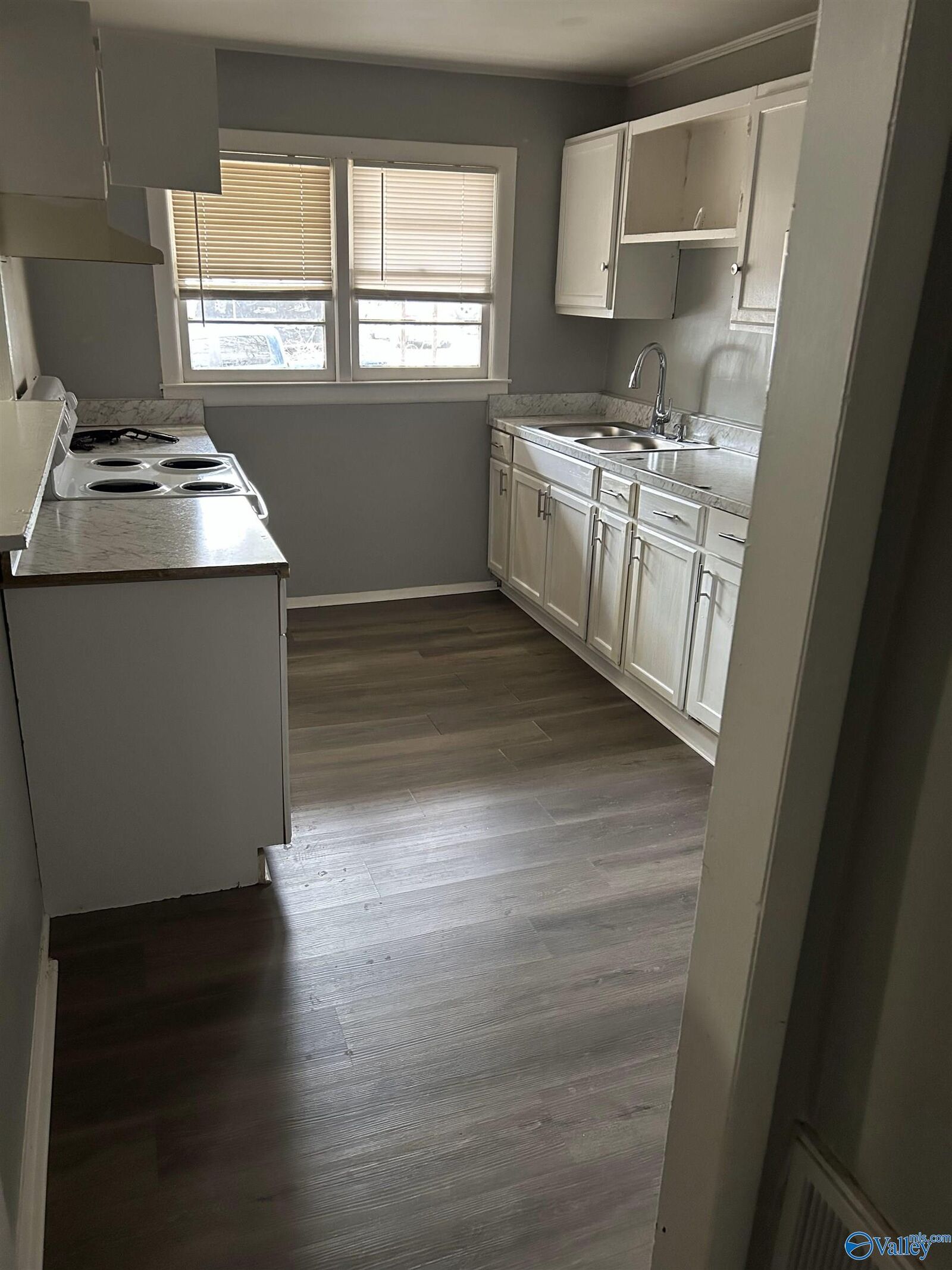 Property Photo:  2016 Hill Street 4  AL 35810 