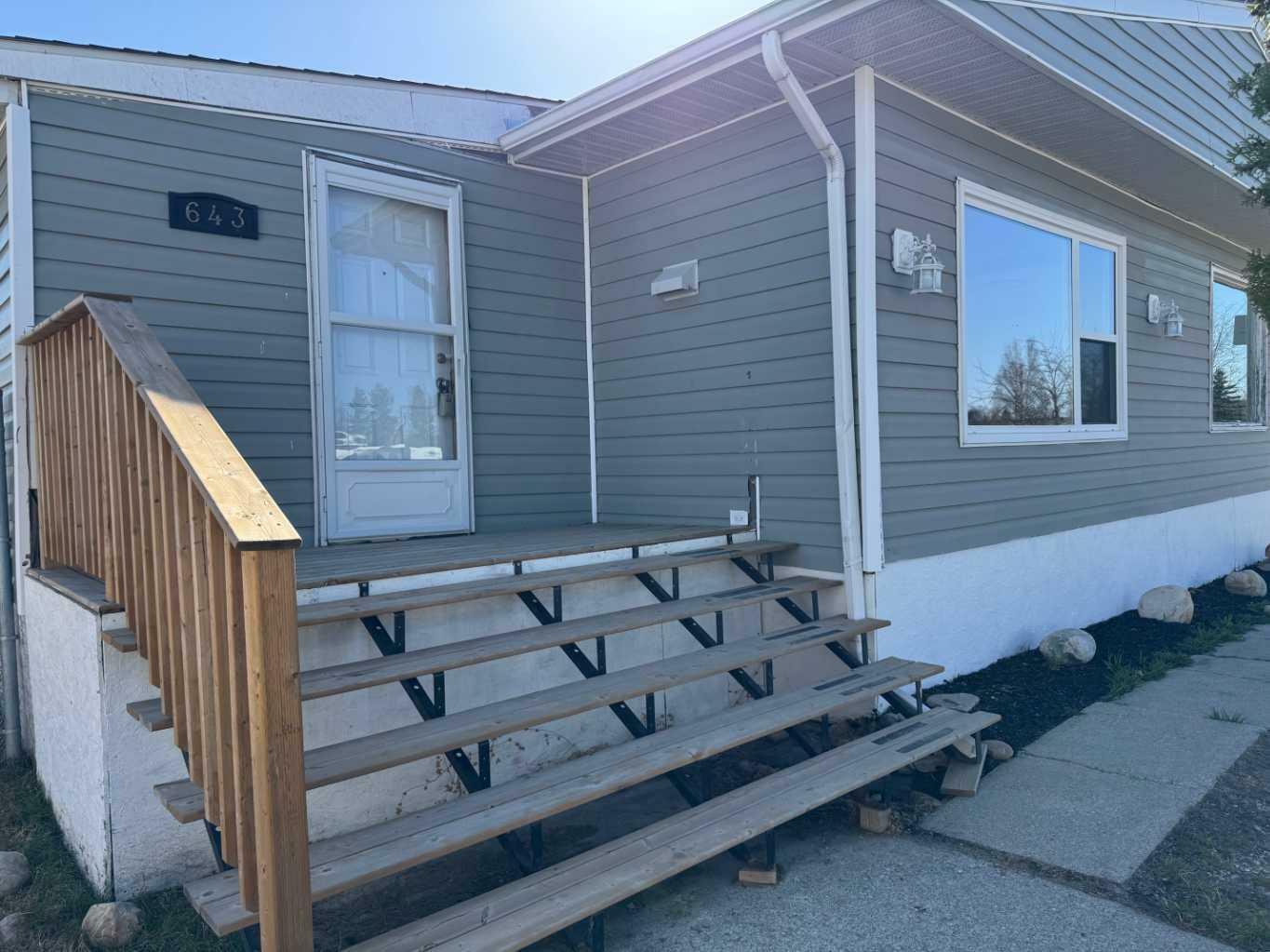 Photo de la propriété: 643 53 Street AB T7E 1K4