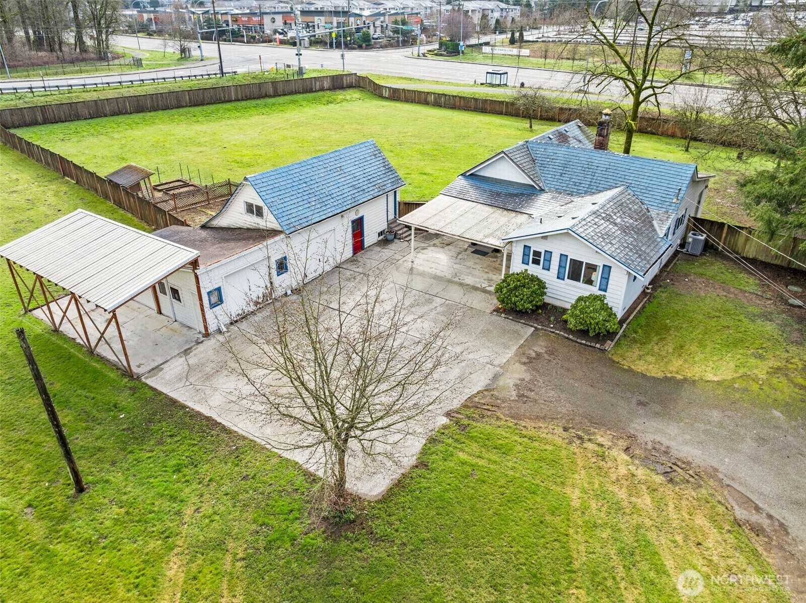 Property Photo:  15224  150th Lane SE  WA 98058 