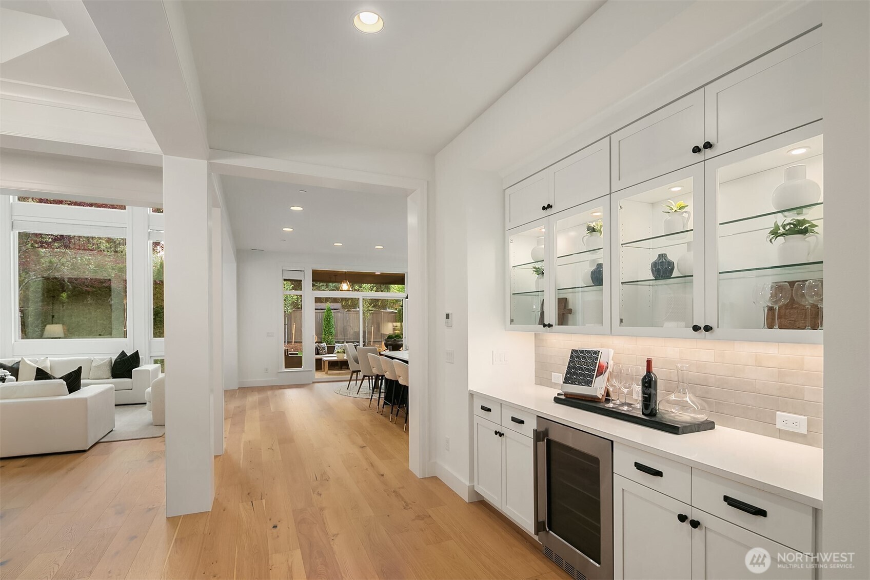 Property Photo: 12015 NE 73rd Street WA 98033