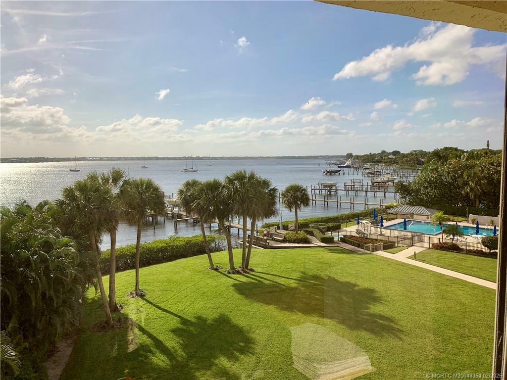 Property Photo:  625 NW North River Drive 401  FL 34994 