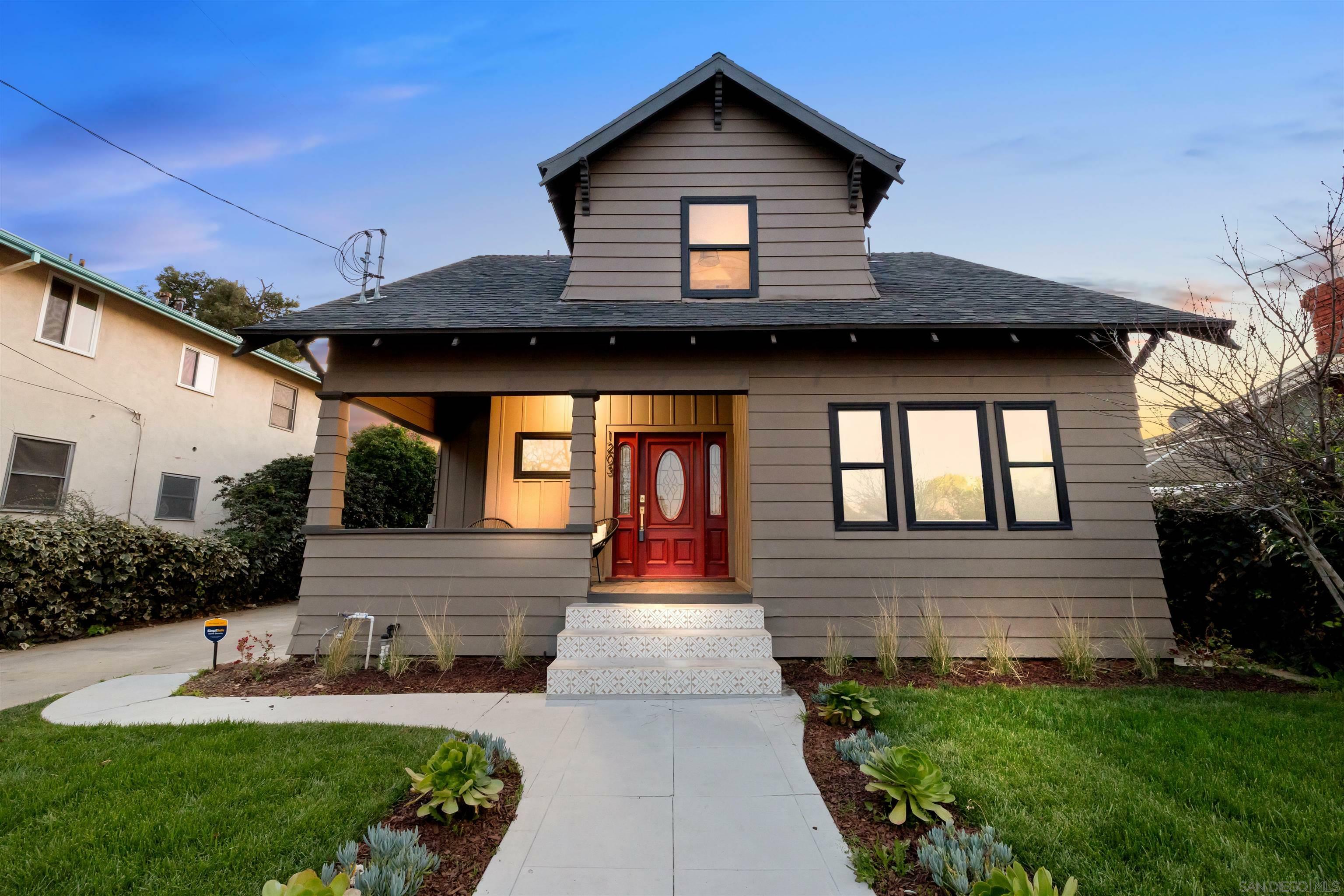 Property Photo: 1203 N Normandie Ave CA 90029