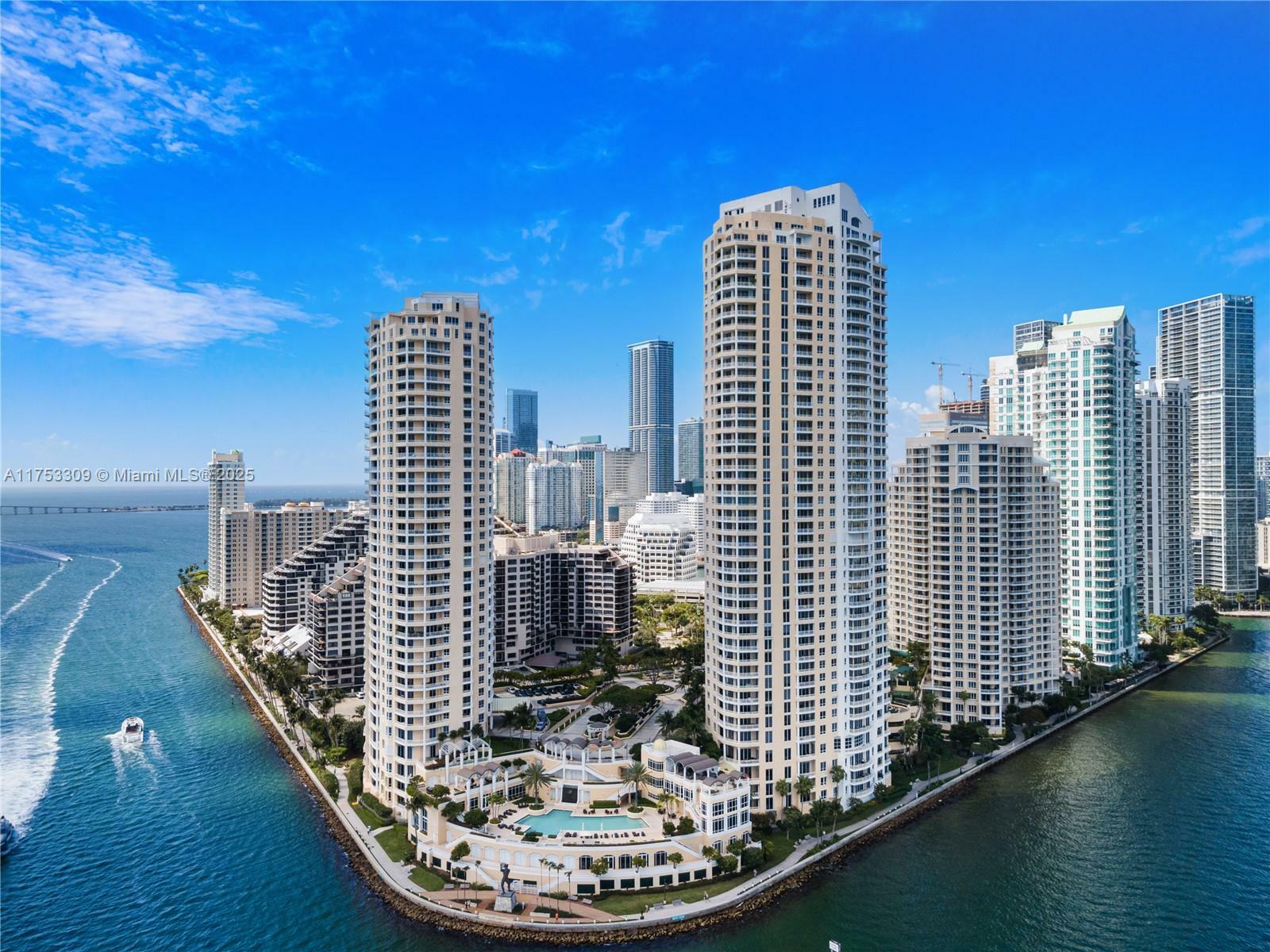 848 Brickell Key Dr 903  Miami FL 33131 photo