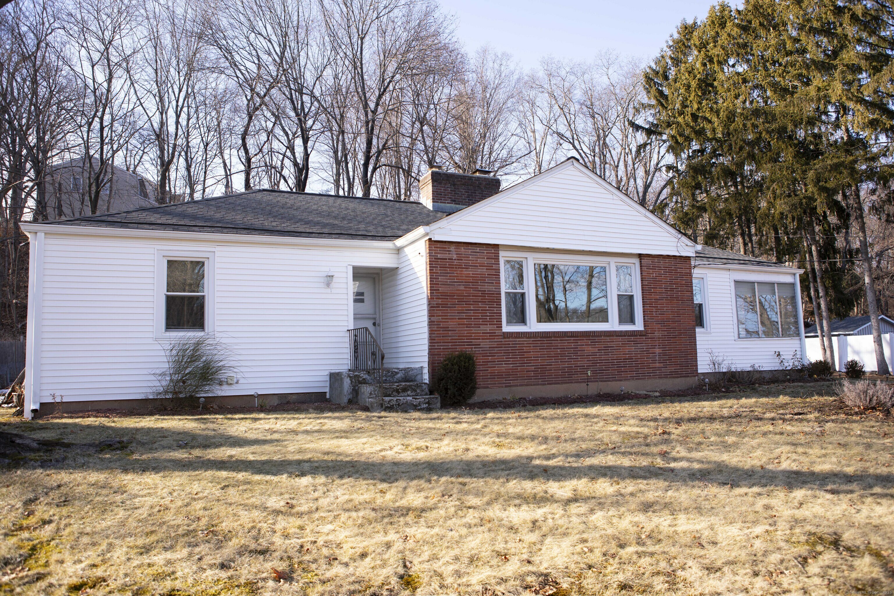 950 North High Street  East Haven CT 06512 photo