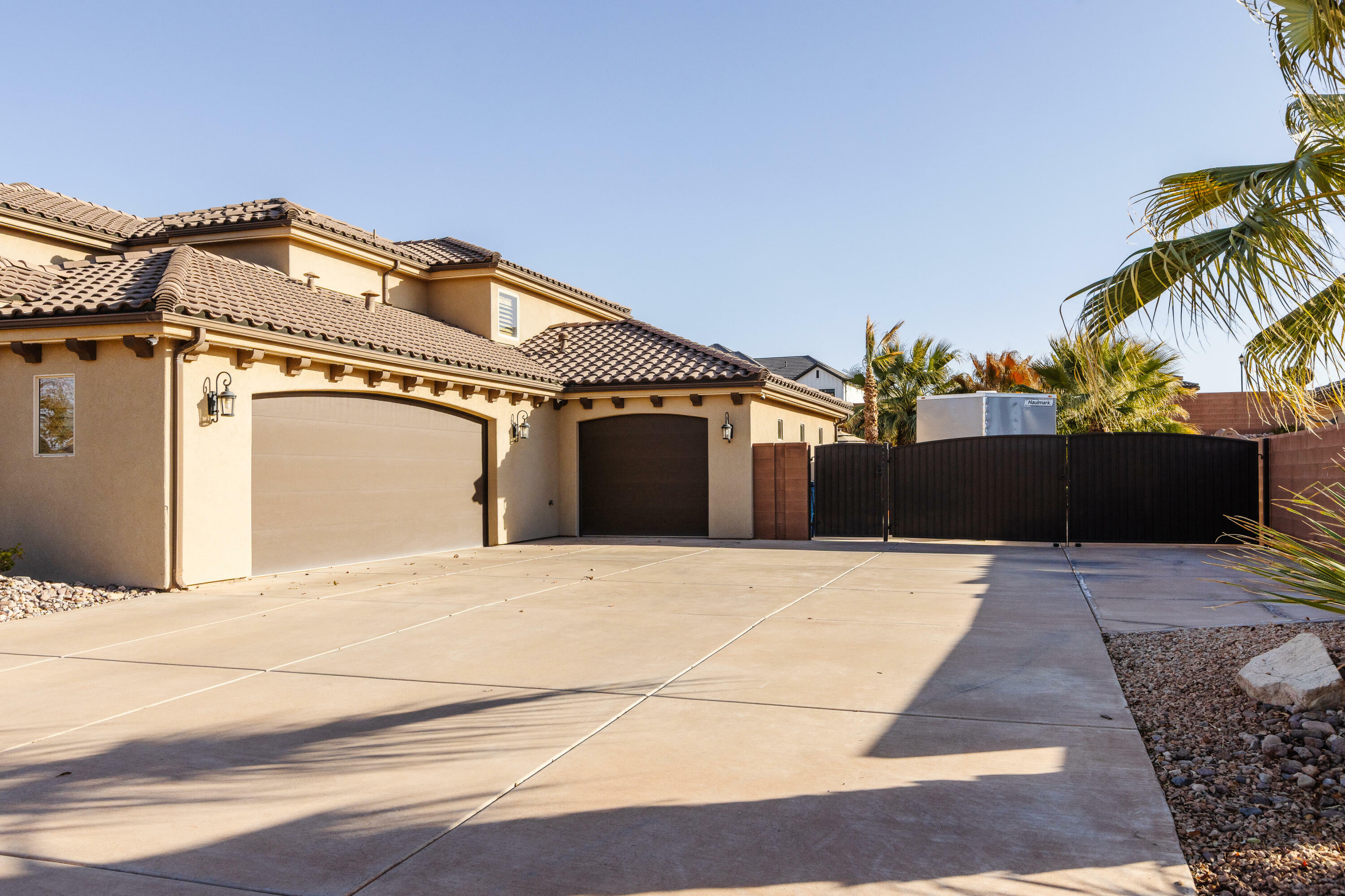 Property Photo: 3106 E 2720 S UT 84790