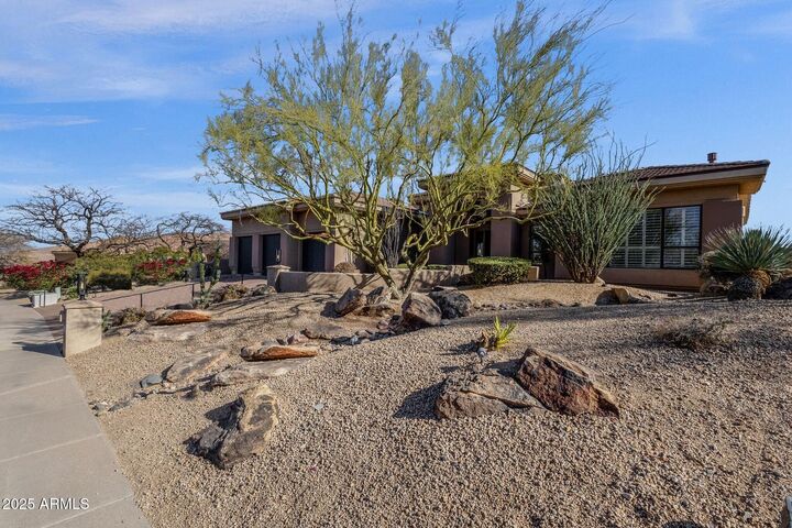 Property Photo:  13827 N Sunset Drive  AZ 85268