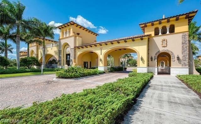 Property Photo: 20294 Lagente Cir FL 34293